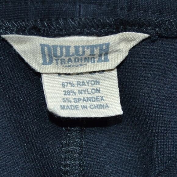 Duluth Trading Co Woman's Black Cargo Pants 16X33 - Picture 6 of 8
